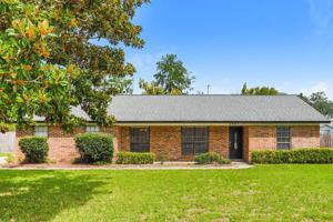 featured image of 2647 Beaumont Ct