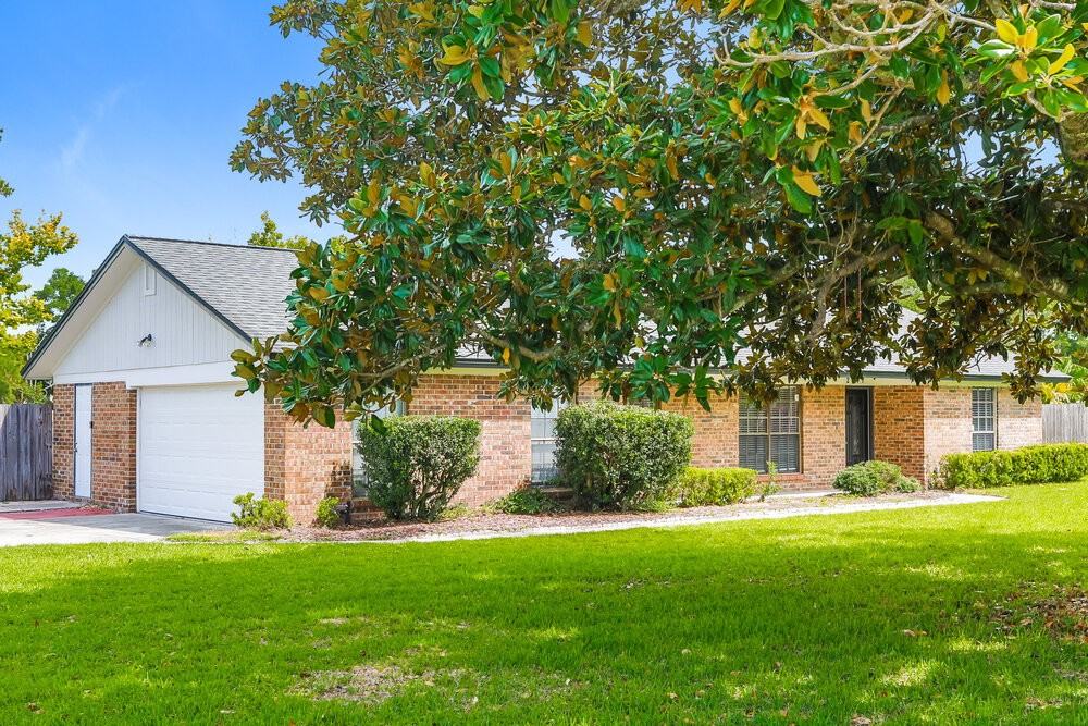 2647 Beaumont Ct - Photo 3 of 16