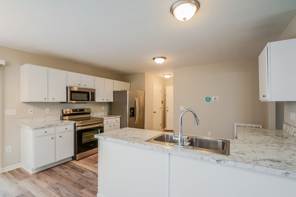 713 Marjam Ln - Photo 6 of 17