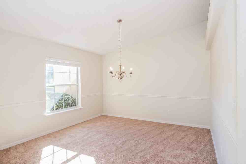 11040 Apple Blossom Trl W - Photo 5 of 15