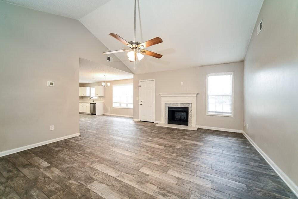 303 Vineyard Ridge Ln - Photo 6 of 17