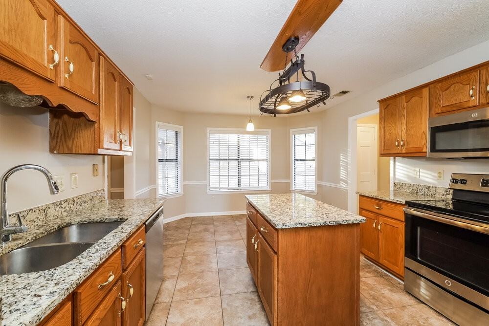 4677 Shadow Fork Cv - Photo 7 of 16