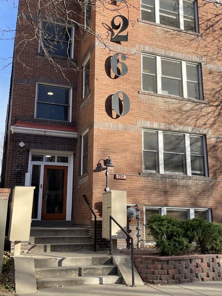 1260 Pennsylvania - Photo 3 of 6