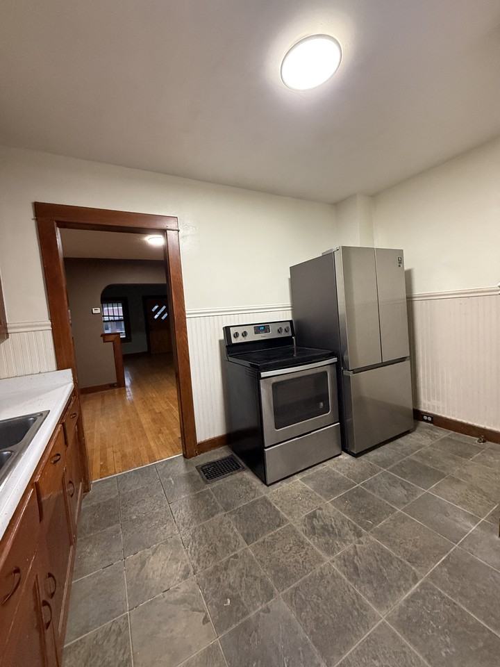2026 King Ave #1 - Photo 4 of 16