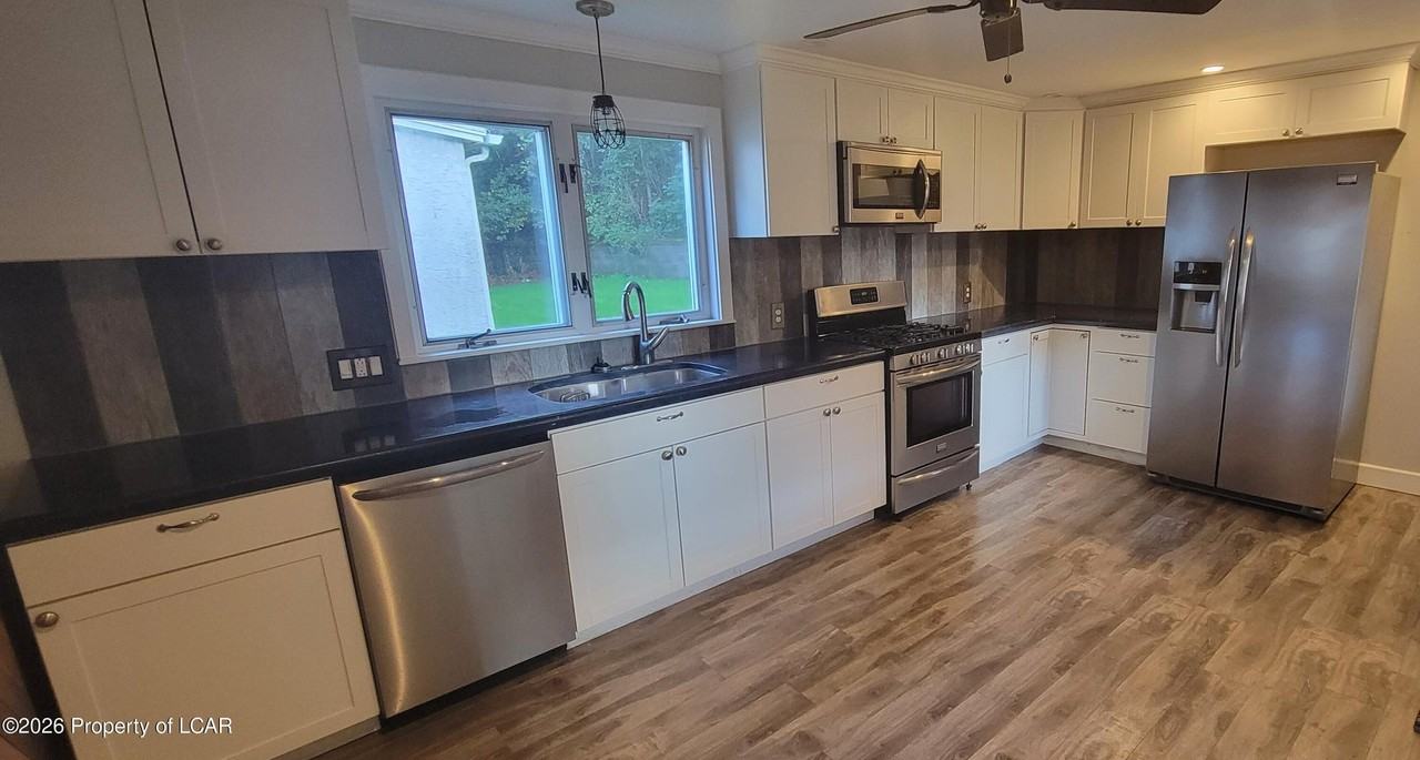 138 Sand St #1 - Photo 3 of 15