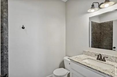 707 Maple St #2 - Photo 5 of 6