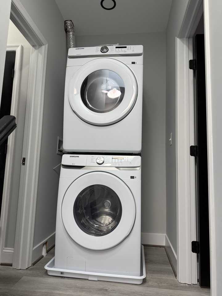 2001 Boone Street - BB - AVAILABLE SB $500 - Photo 3 of 10