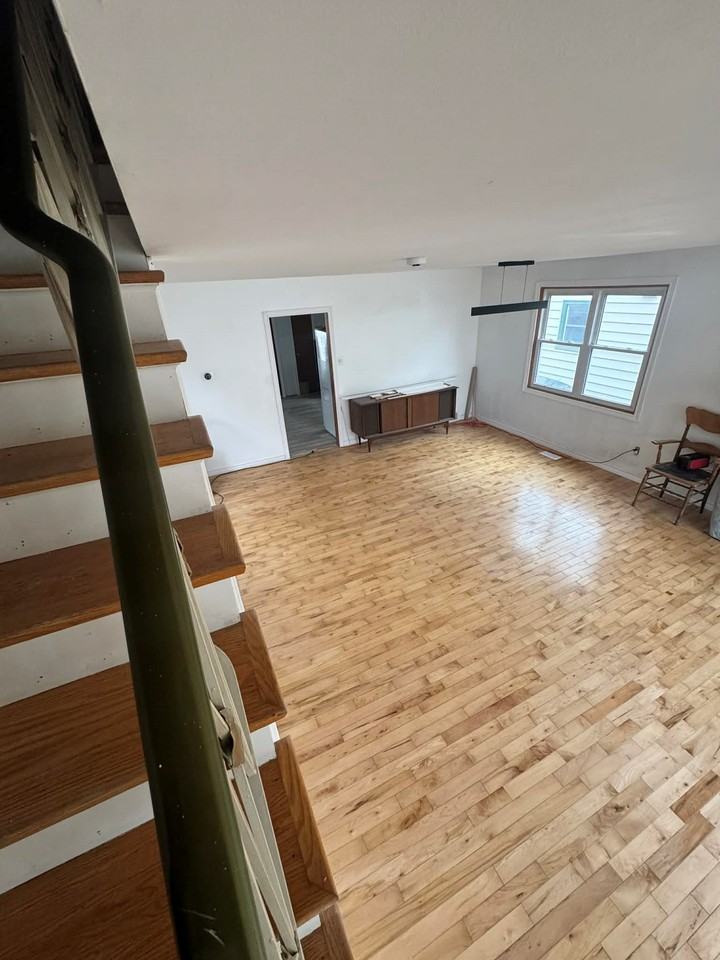 54 Hydro Street #Main - Photo 2 of 10