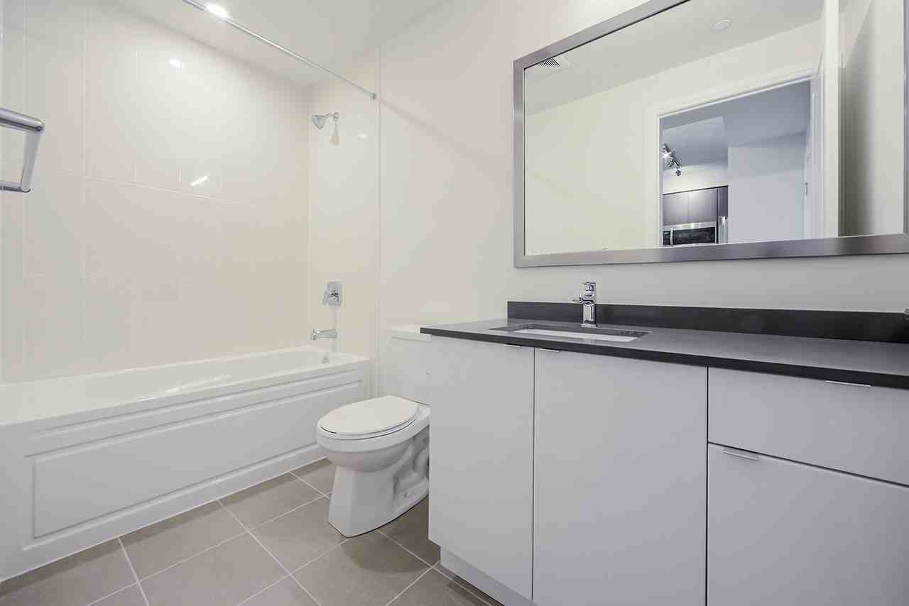 50 Residential Condominium #718 - Photo 5 of 9