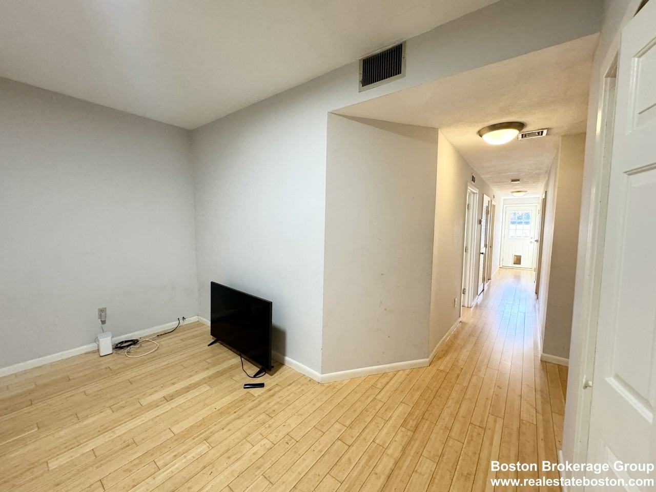1581 Tremont St #4 - Photo 4 of 11