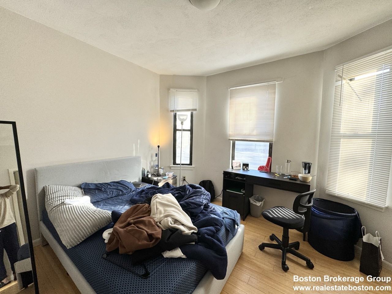 1581 Tremont St #4 - Photo 5 of 11
