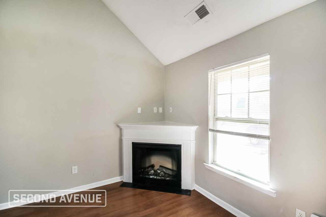 203 Ben Ln - Photo 7 of 30