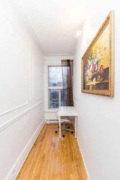 Rue Villeneuve Ouest & Rue Clark - Photo 4 of 17