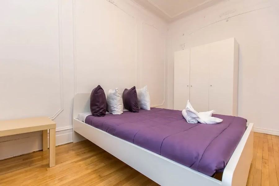 Rue Villeneuve Ouest & Rue Clark - Photo 7 of 17