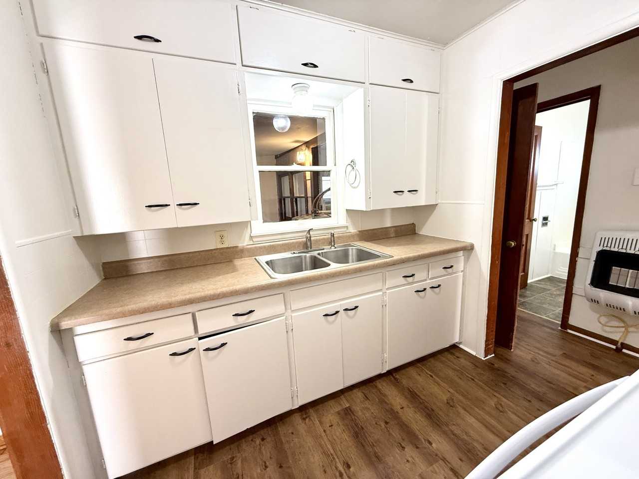 43 1/2 15th Pl #1 - Photo 2 of 20