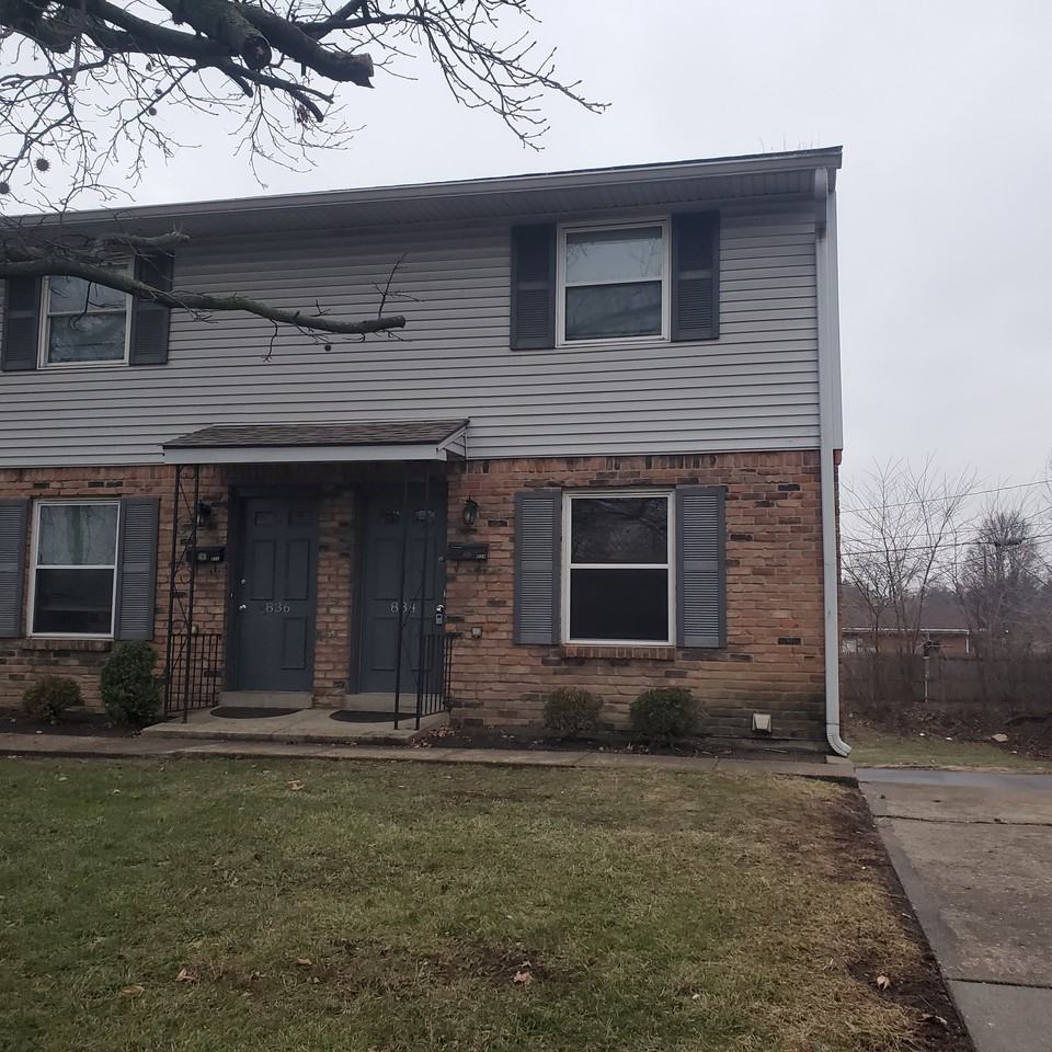 834 Jackson Ln