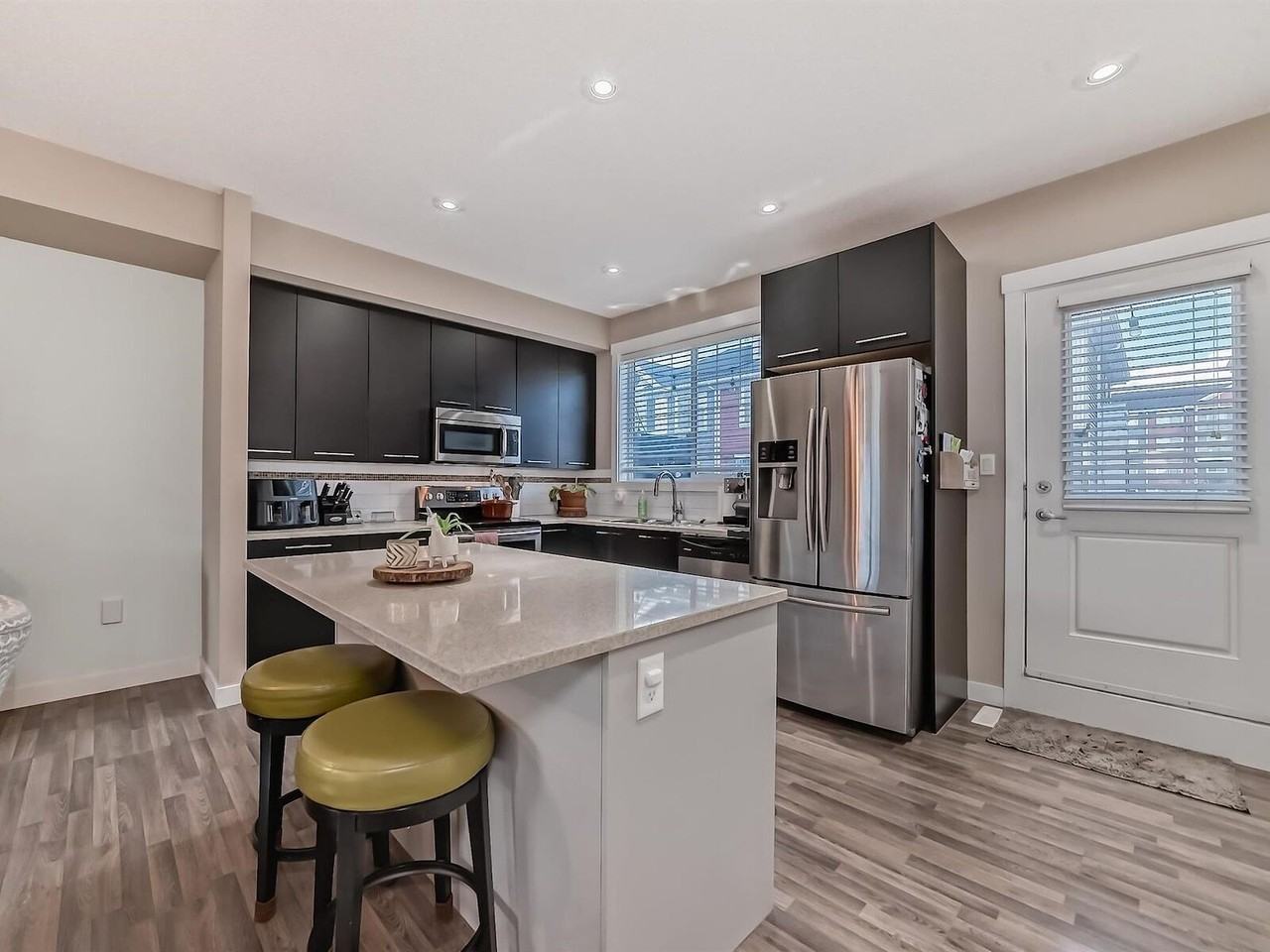 100 8315 180 Avenue Northwest, Edmonton, Alberta, Canada, T5Z 0J2 - Photo 2 of 19