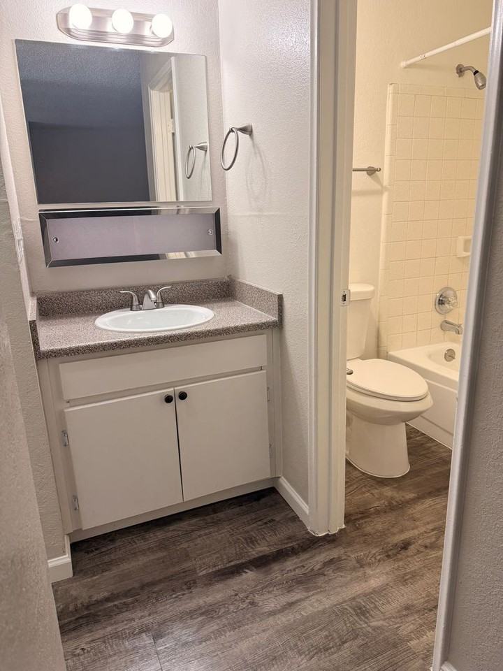 Peak 4420 on East Pikes Peak Avenue - Photo 5 of 20