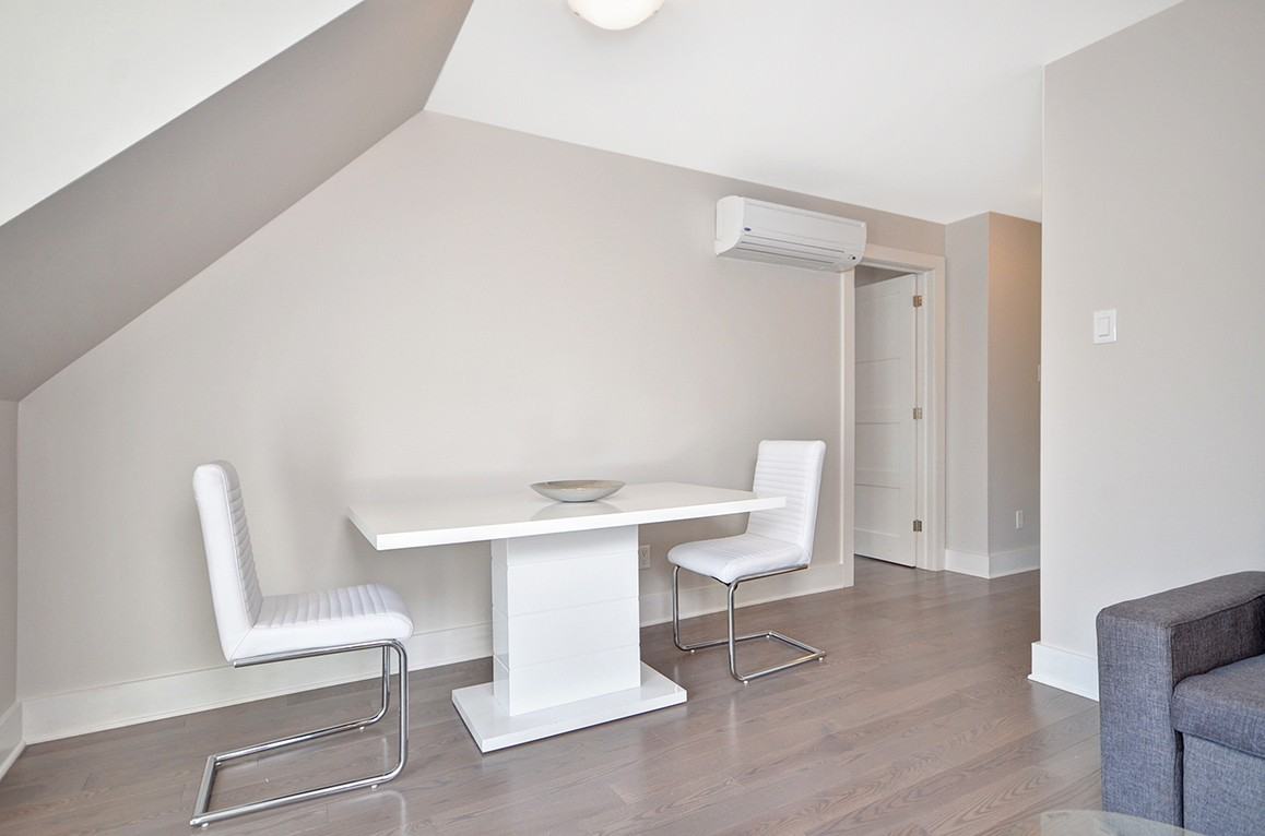 160 Waverley St #3 - Photo 6 of 11