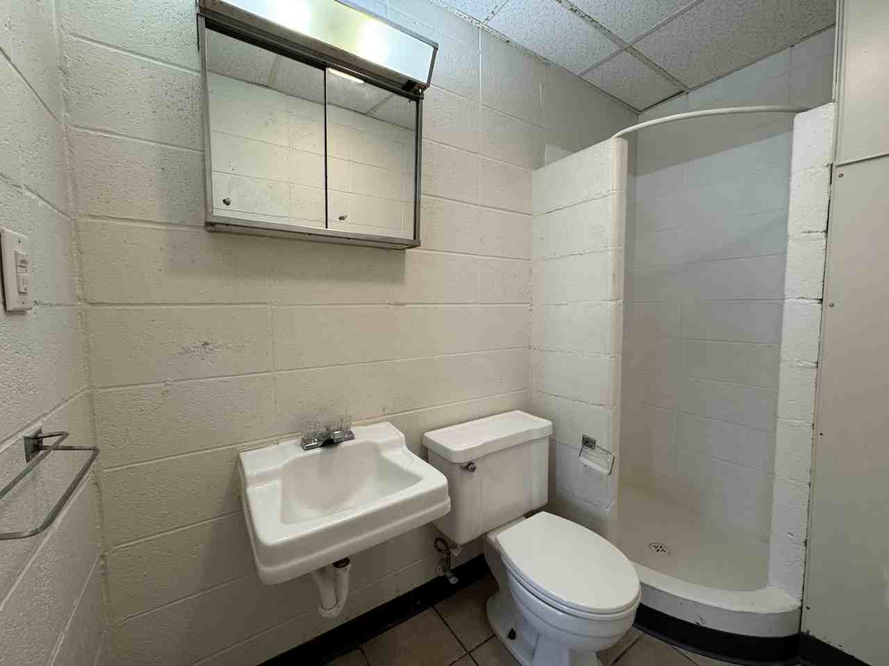 535 S Lincoln St #20 - Photo 3 of 8