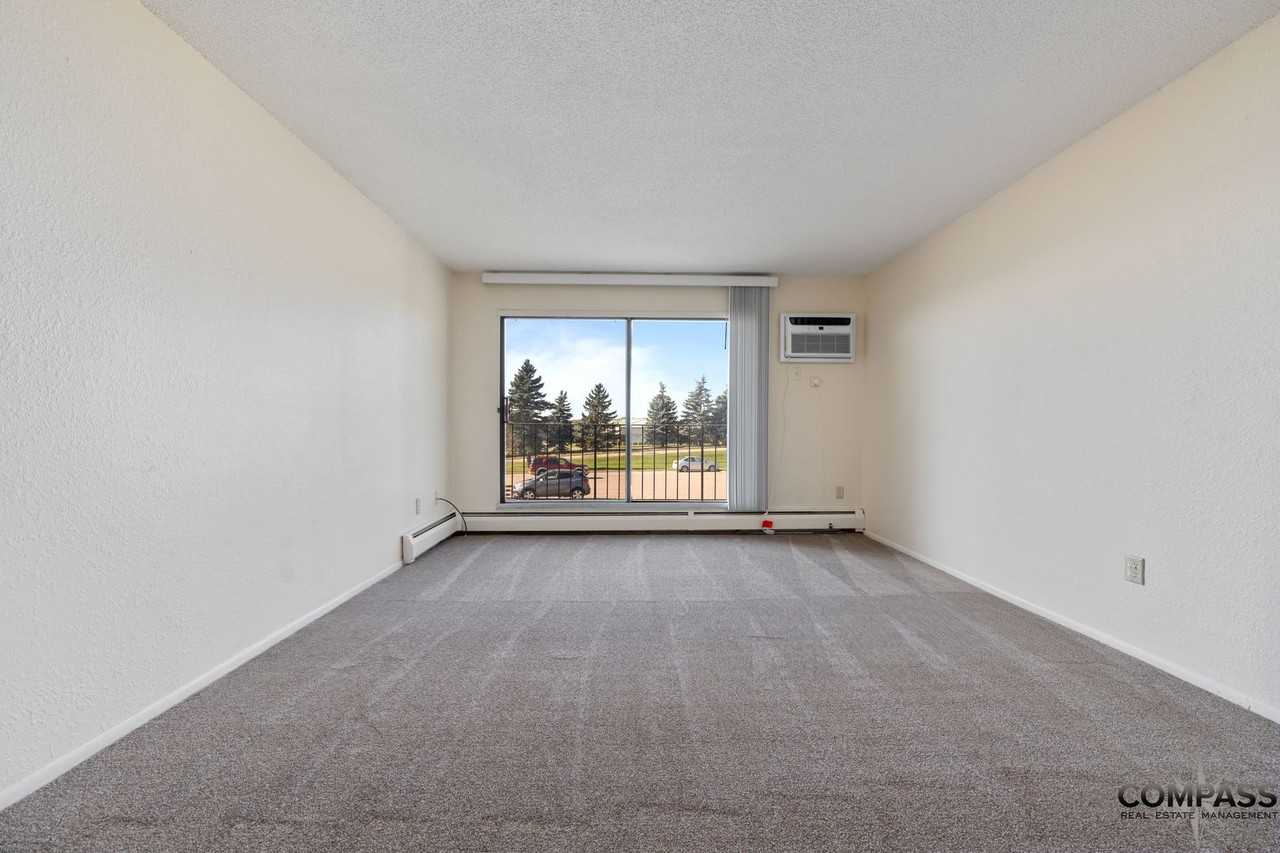 2215 - Westwinds Apartments - Photo 4 of 18