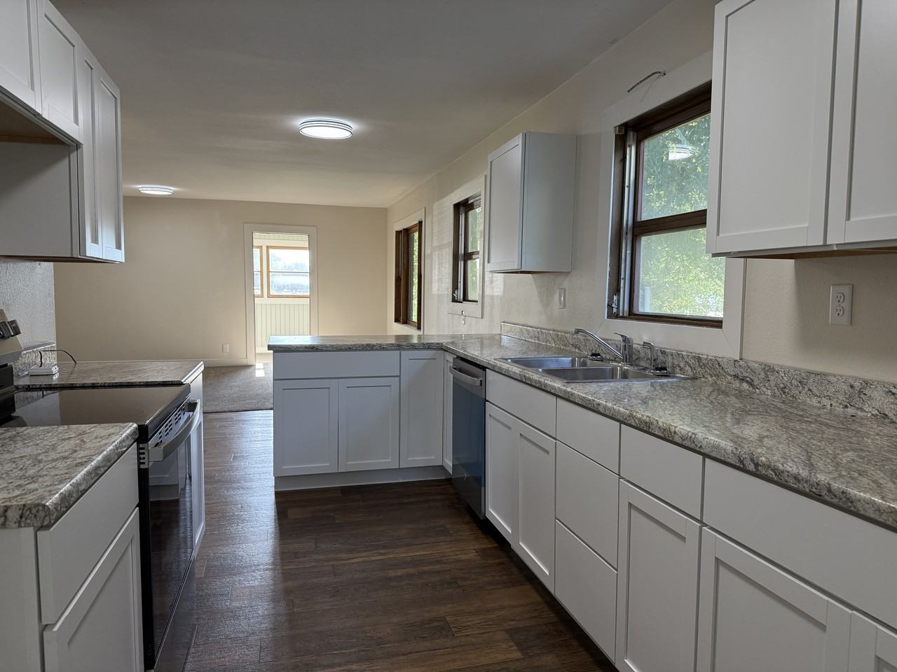 418 S State St #1 - Photo 7 of 11