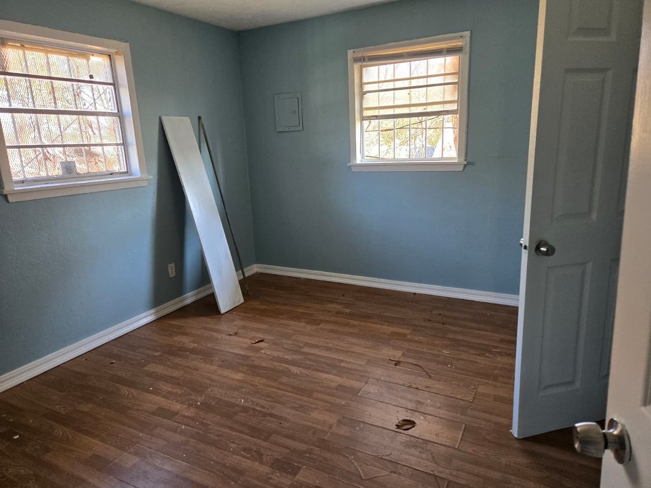 3380 Shady Oaks St #B - Photo 2 of 5