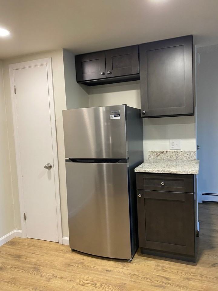 RiverEdge Square - Photo 5 of 16