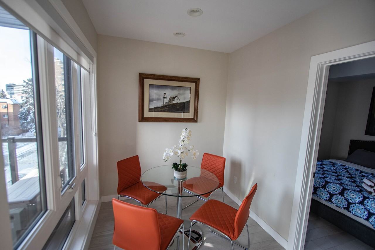 108 23 Ave Sw - Photo 5 of 26