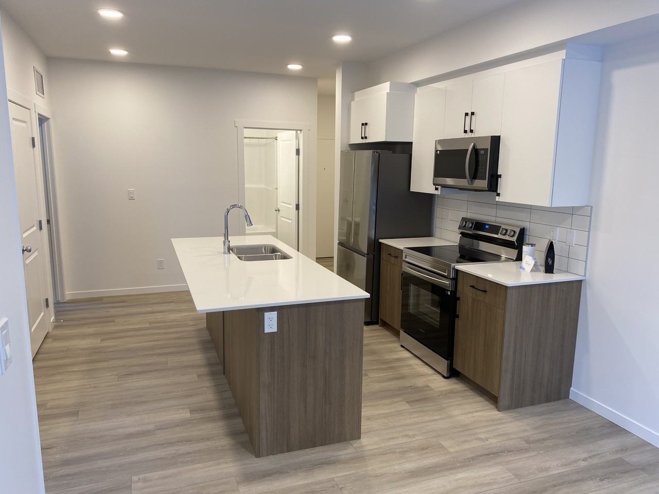 2 Bedroom 2 Bathroom Condo Style Unit in Secord - Photo 7 of 45