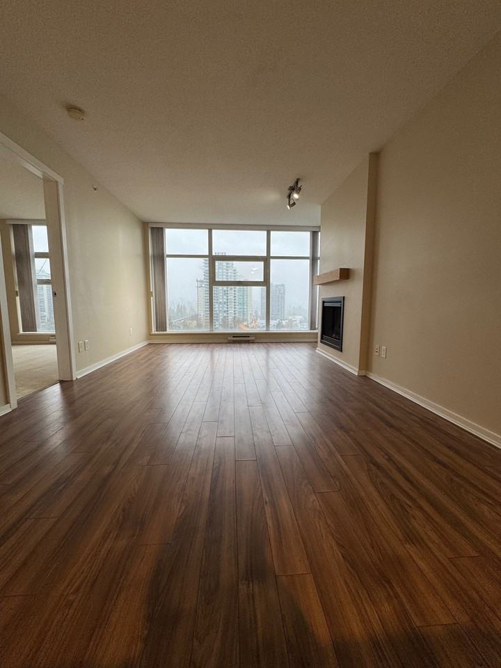 2289 Yukon Cres - Photo 5 of 32