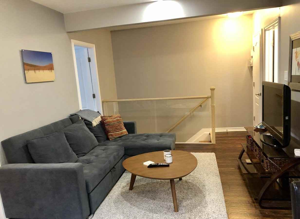 119 Hinton Ave N - Photo 2 of 14