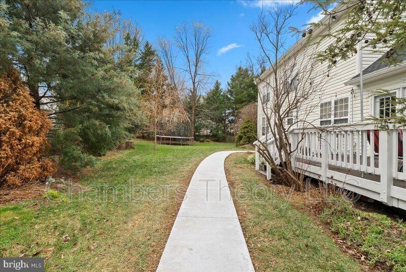 2603 Chriswell Pl - Photo 4 of 21