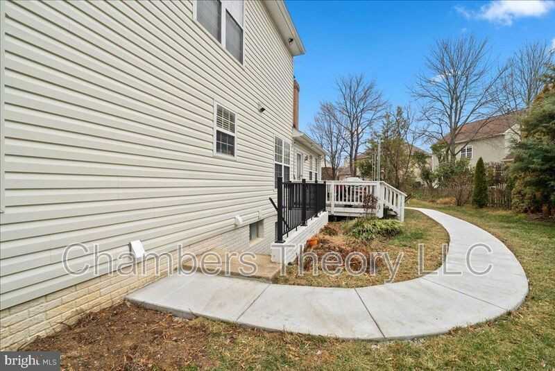 2603 Chriswell Pl - Photo 5 of 21