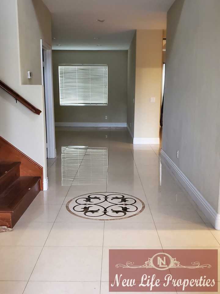 40502 Wgasa Place - Photo 3 of 20