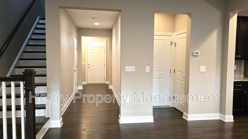 112 Concordia Woods Dr - Photo 2 of 24