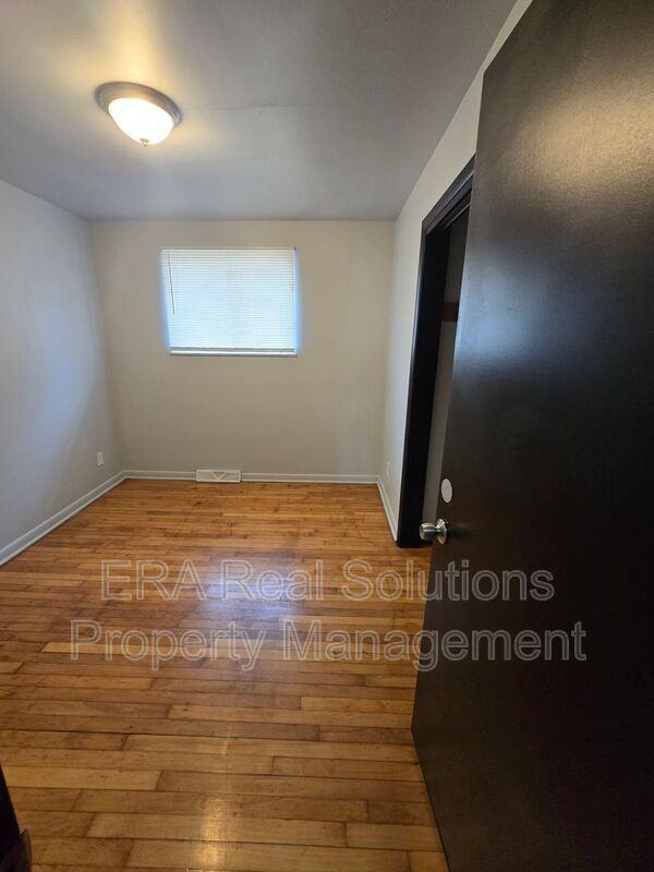 373 S Burgess Ave - Photo 7 of 13