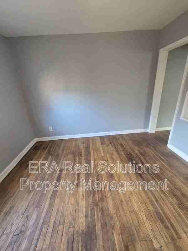 551 Seymour Ave - Photo 4 of 16