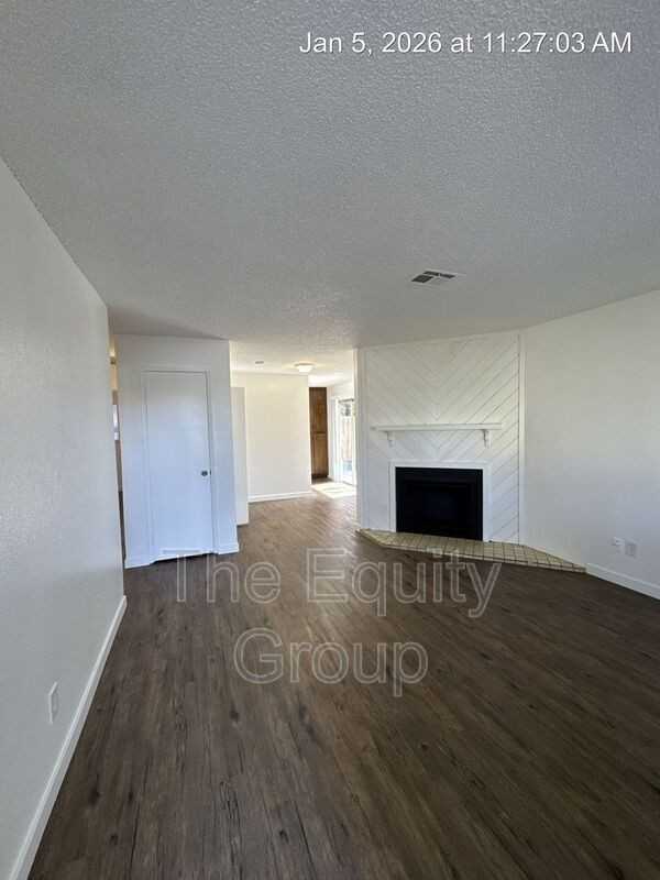 2019 E Walnut Ave - Photo 3 of 19