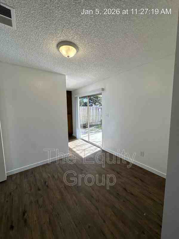 2019 E Walnut Ave - Photo 5 of 19