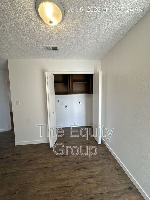 2019 E Walnut Ave - Photo 6 of 19