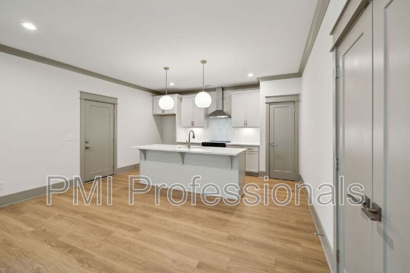 3407 John Richards Dr - Photo 4 of 28