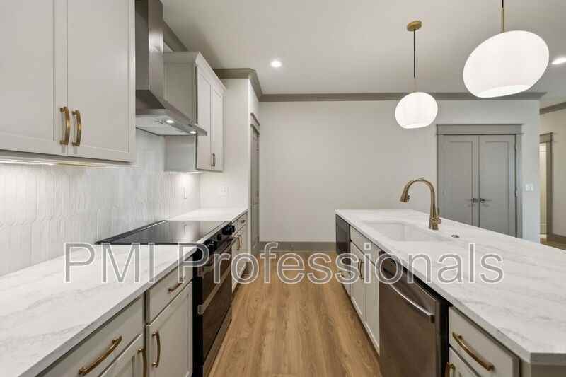 3407 John Richards Dr - Photo 6 of 28