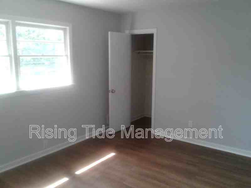 2817 3rd St Nw - Photo 2 of 8