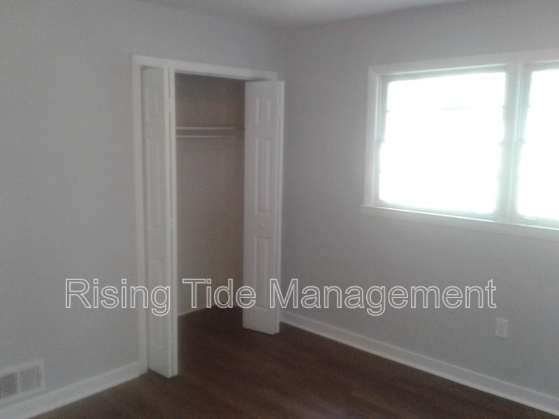 2817 3rd St Nw - Photo 3 of 8