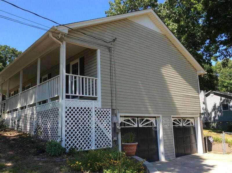 7449 Plantation Rd - Photo 3 of 7