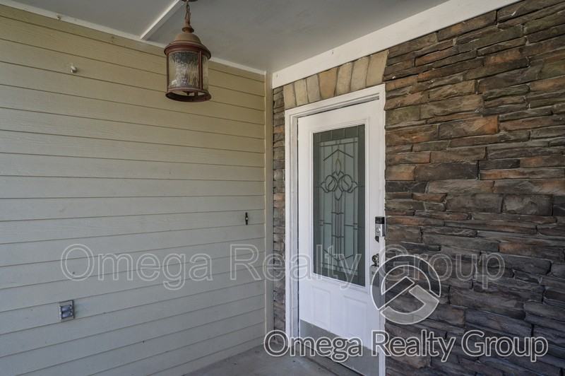 636 Meriweather Dr - Photo 7 of 39