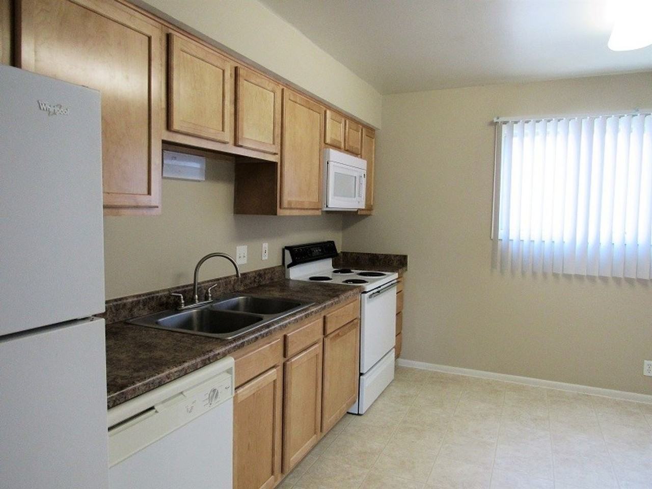 Bel Court Apartments - Photo 6 of 18