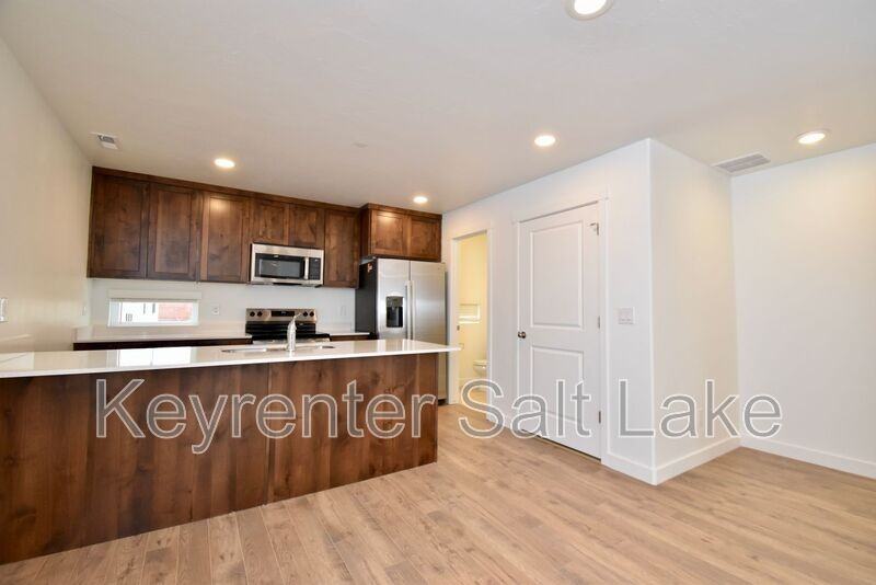 1590 Southwest #302 - Photo 6 of 22