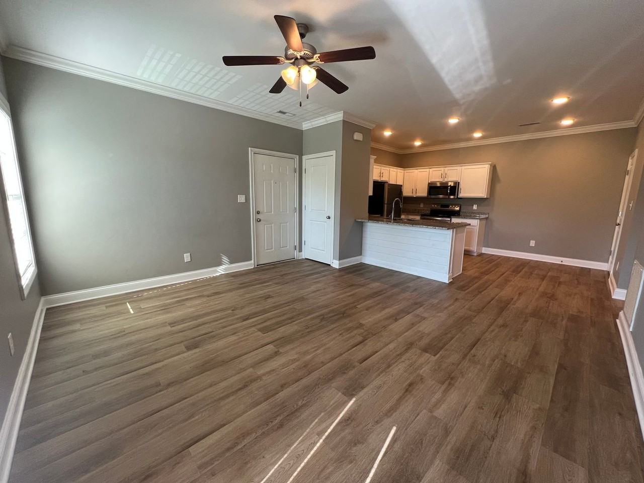 113 Middle Bridge Stub Road - Photo 2 of 24